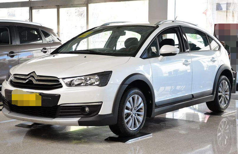 东风雪铁龙世嘉cross,大气动感,优雅豪华,百看不厌