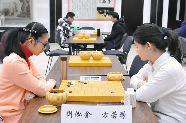 中国围棋新人王赛产生八强