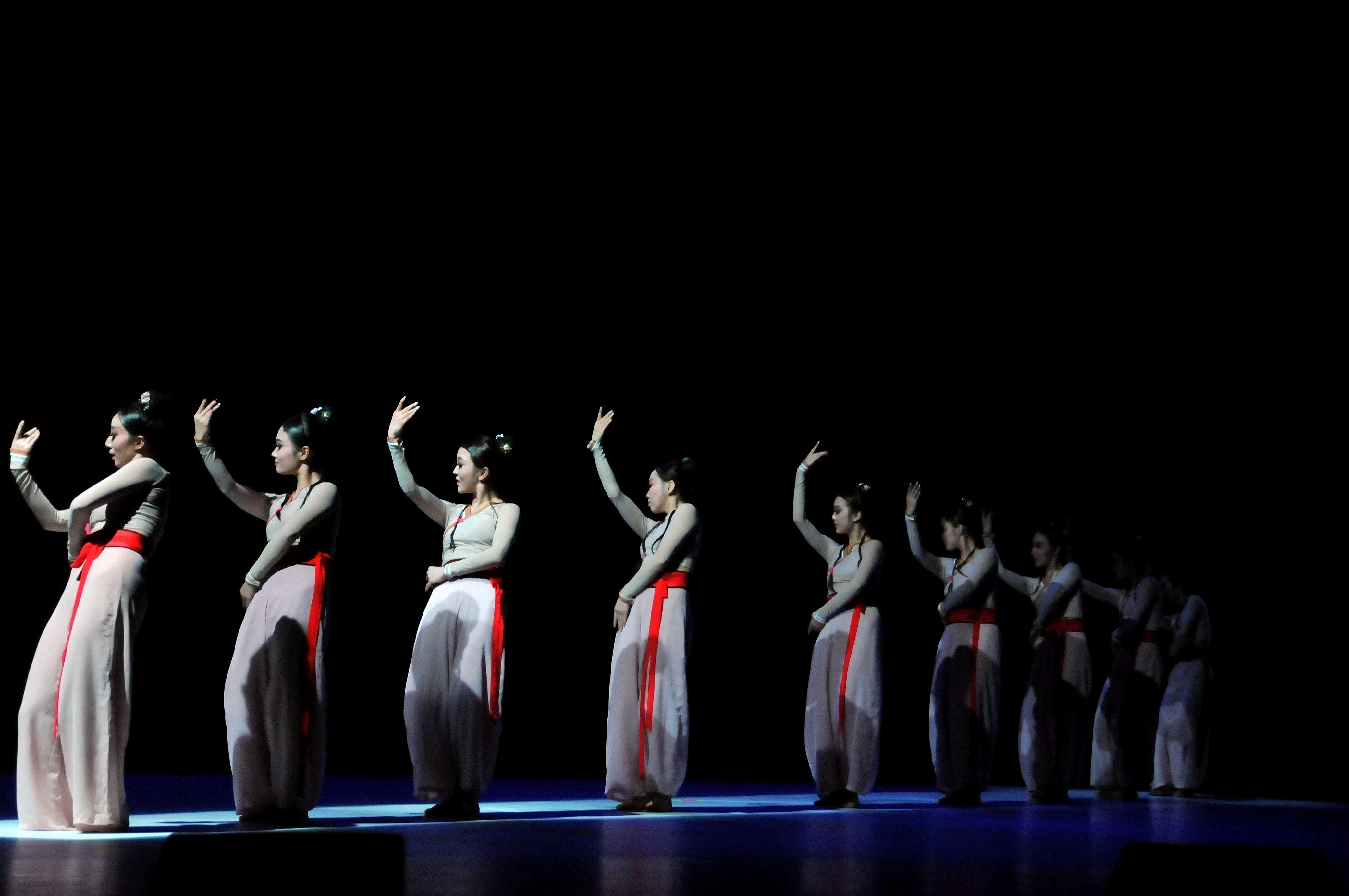 中国舞剧《国风》登上波兰舞台(2)