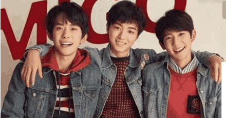 老戏骨唐国强自言不识王俊凯,粉丝追着回复:挖掘机你认识谁