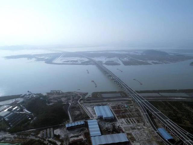 先睹为快!三门湾跨海大桥雄姿初展 还有最新的通车消息