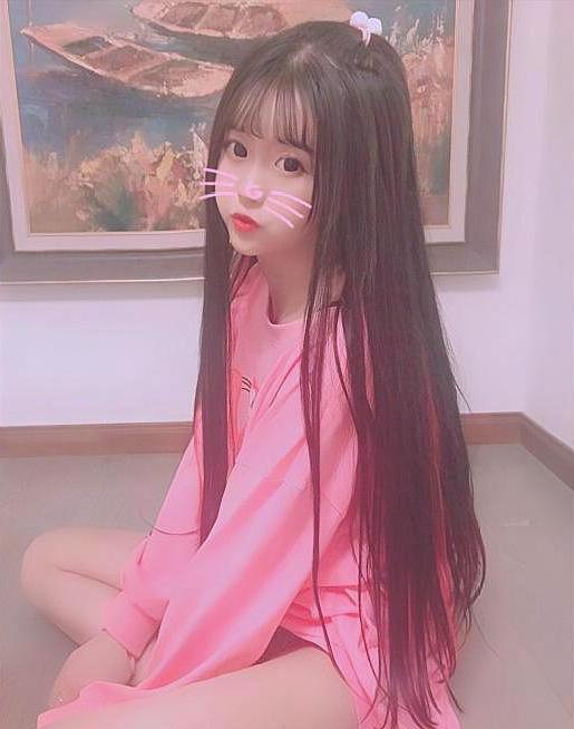 杨青柠画风突变,走性感路线,网友:小学生!