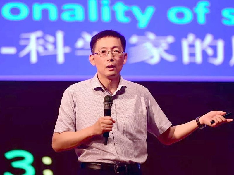 施一公:留学美国后毅然回国,十个"诺贝尔奖"也换不来西湖大学
