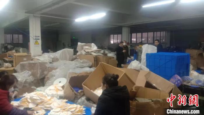 义乌口罩市场(义乌卖口罩的在哪)