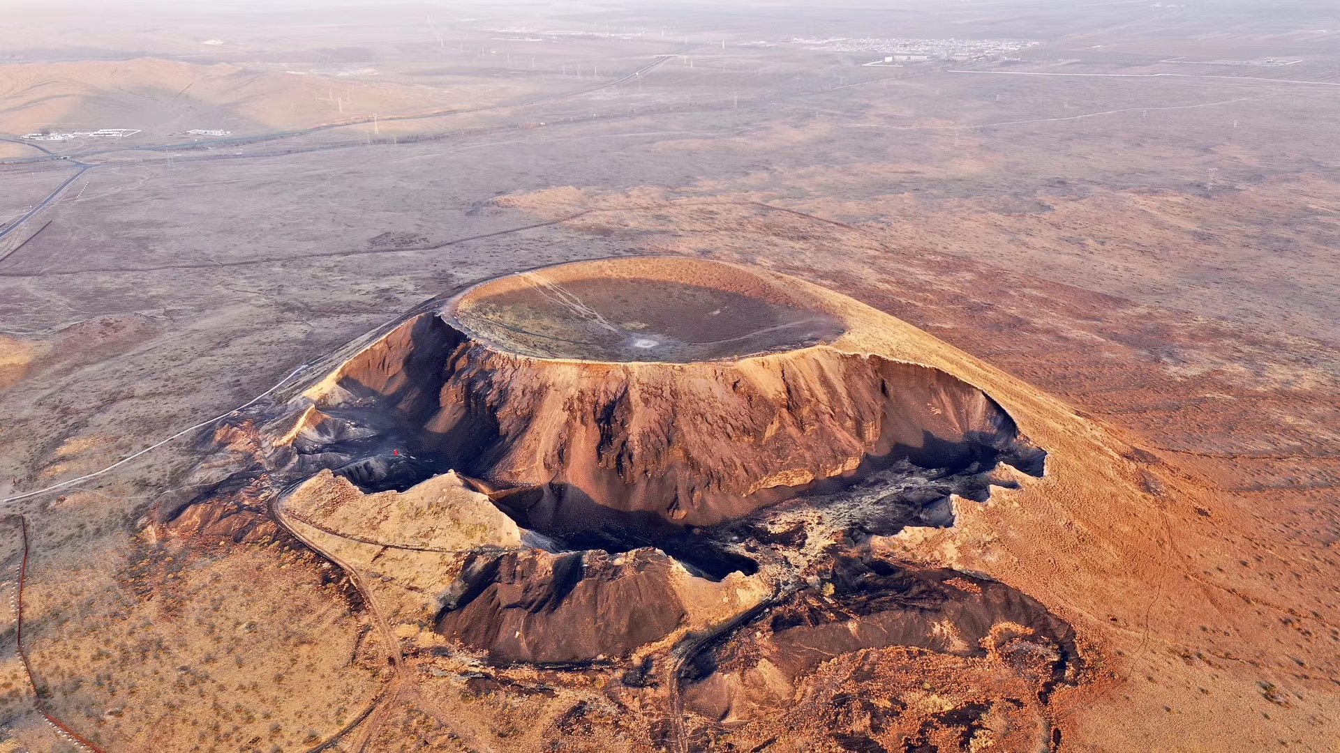 阿勒泰火山图片