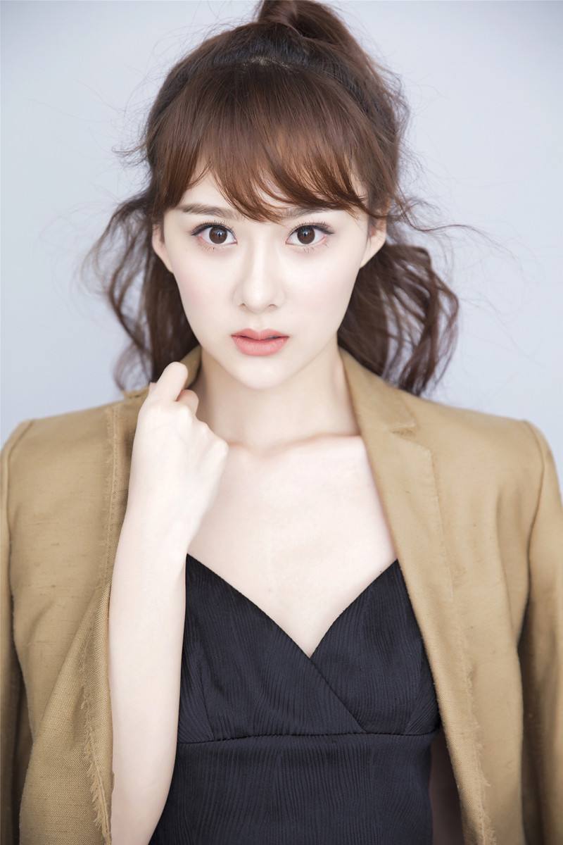 94年出生的5位女明星,我猜你只认识陈瑶,全认识说明你心还未眠