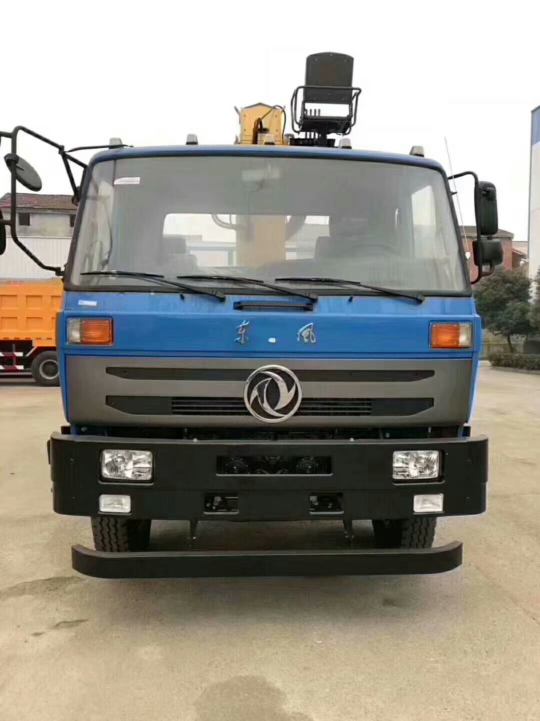 怀旧东风153经典款驾驶室