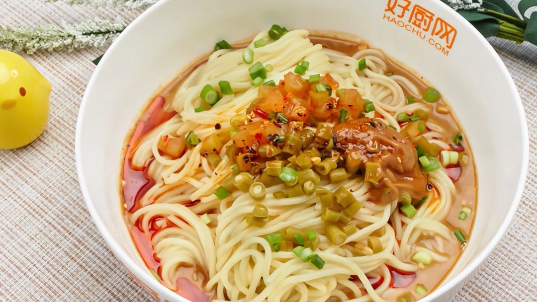 这碗热干面让人难以舍弃 耐得住回味也守得住酷暑