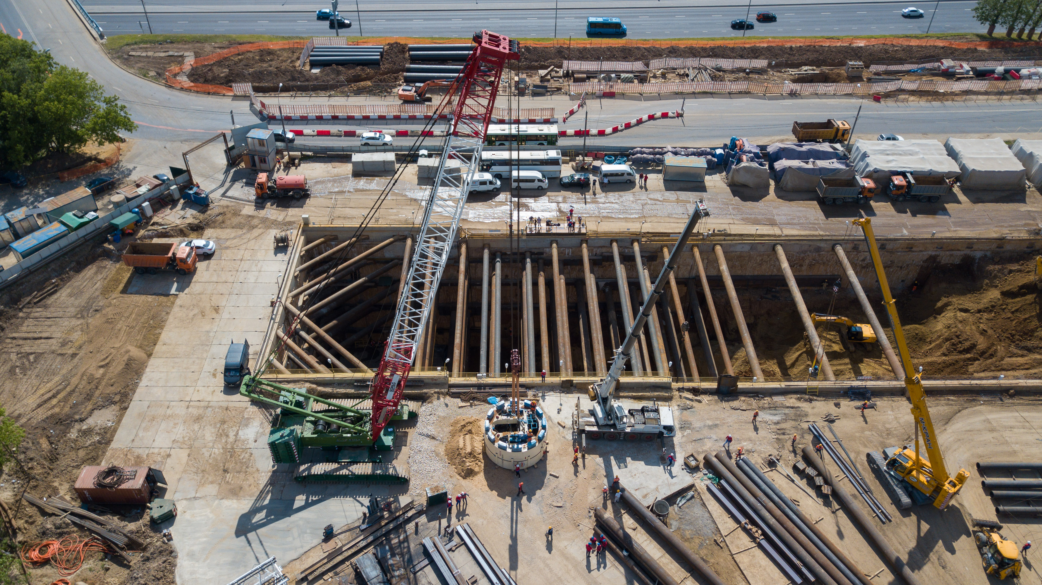 中企推进莫斯科地铁项目建设(1)