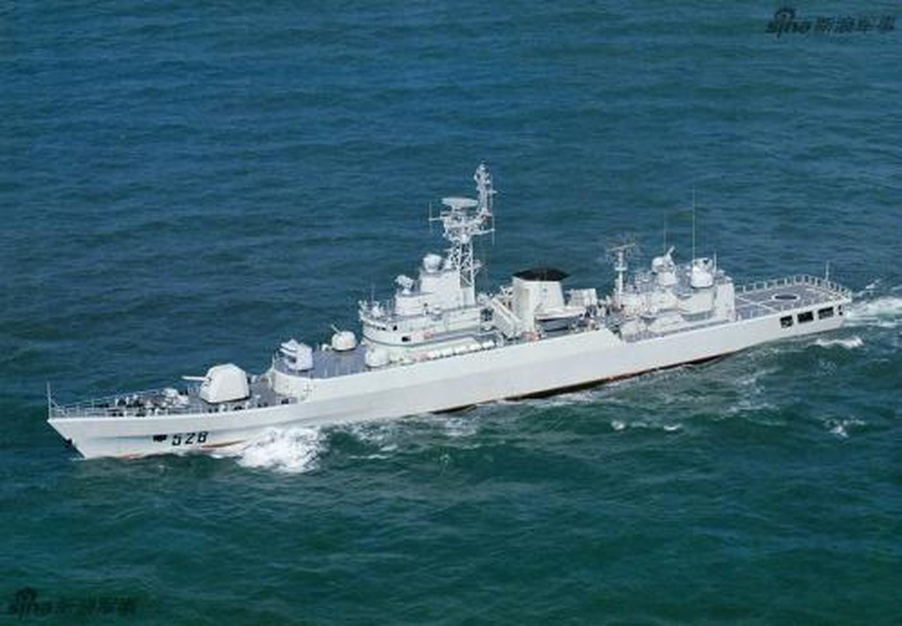 通信导航设备,雷达等,只能从国民党海军起义的旧护卫舰或江防炮舰上拆