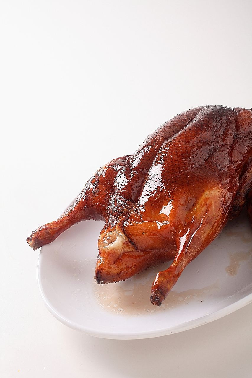 我很高兴能与你们分享,这里是阿贝的超级食堂,一个热爱美食的小仙女.