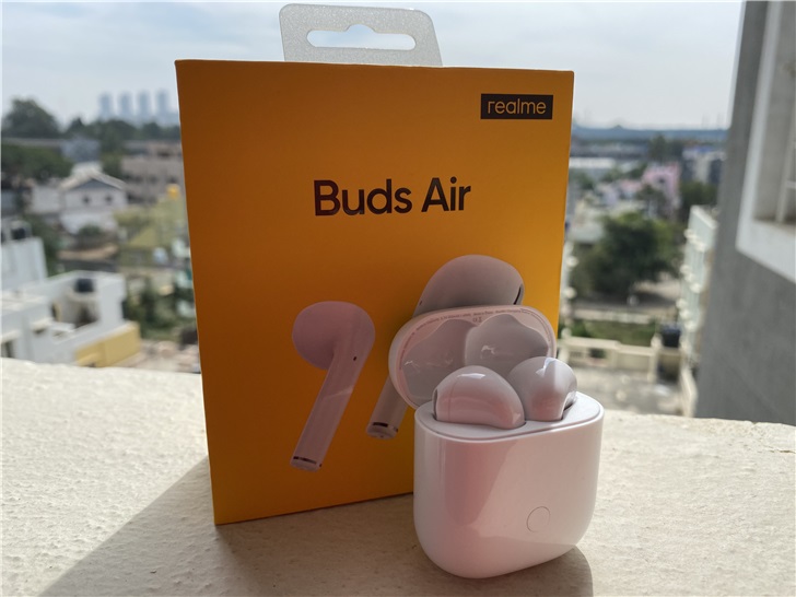 realme buds air真无线耳机真机和包装盒曝光