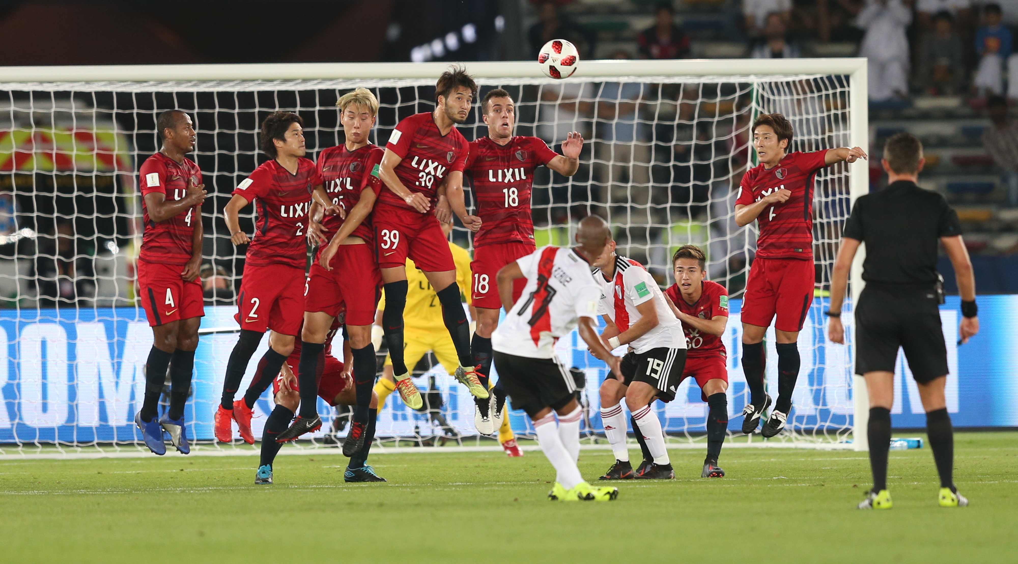 足球——世俱杯:河床队获得季军(3)