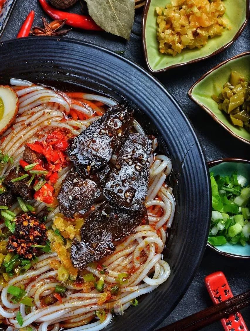 湖南湘西的美食真是诱人,你都吃过哪些?