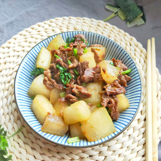 冬瓜炒肉絲,新手都能學會的冬瓜新吃法