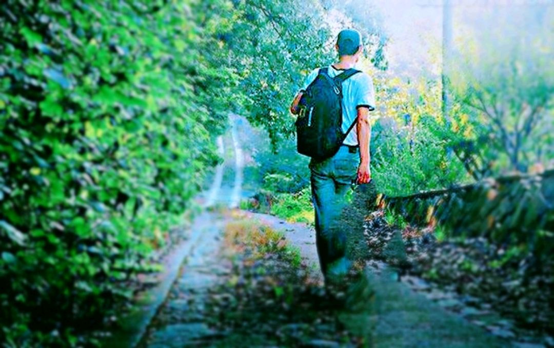 为了生活,继续陌生的地方打拼.