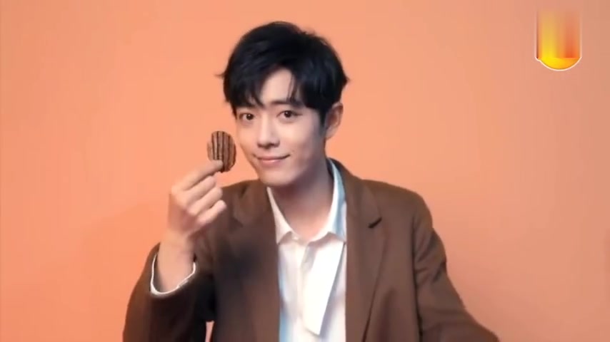 肖战薯片宣传片:这个薯片的诱惑说的就是你对我们的诱惑呀