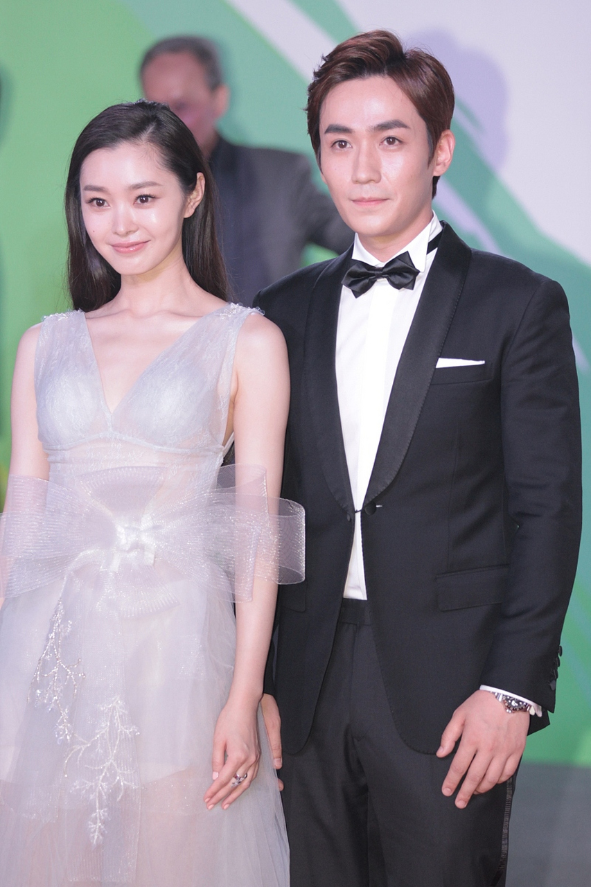 宋轶和朱一龙,合作过吗?要是他俩能合作,还挺期待的[嘻嘻]!