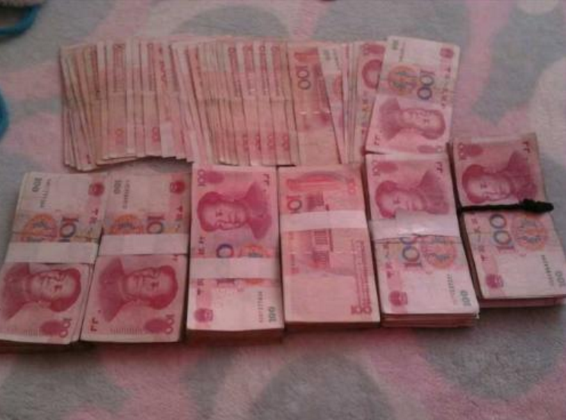 家里丢了3万块钱,我怀疑被农村婆婆偷走,知道真相后我再送她5万