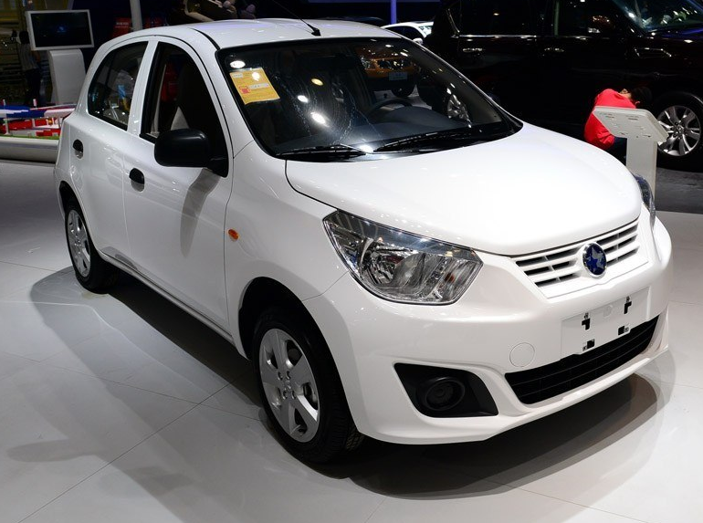 鉴赏一下,外观漂亮流线型,东风启辰r30的新颖设计