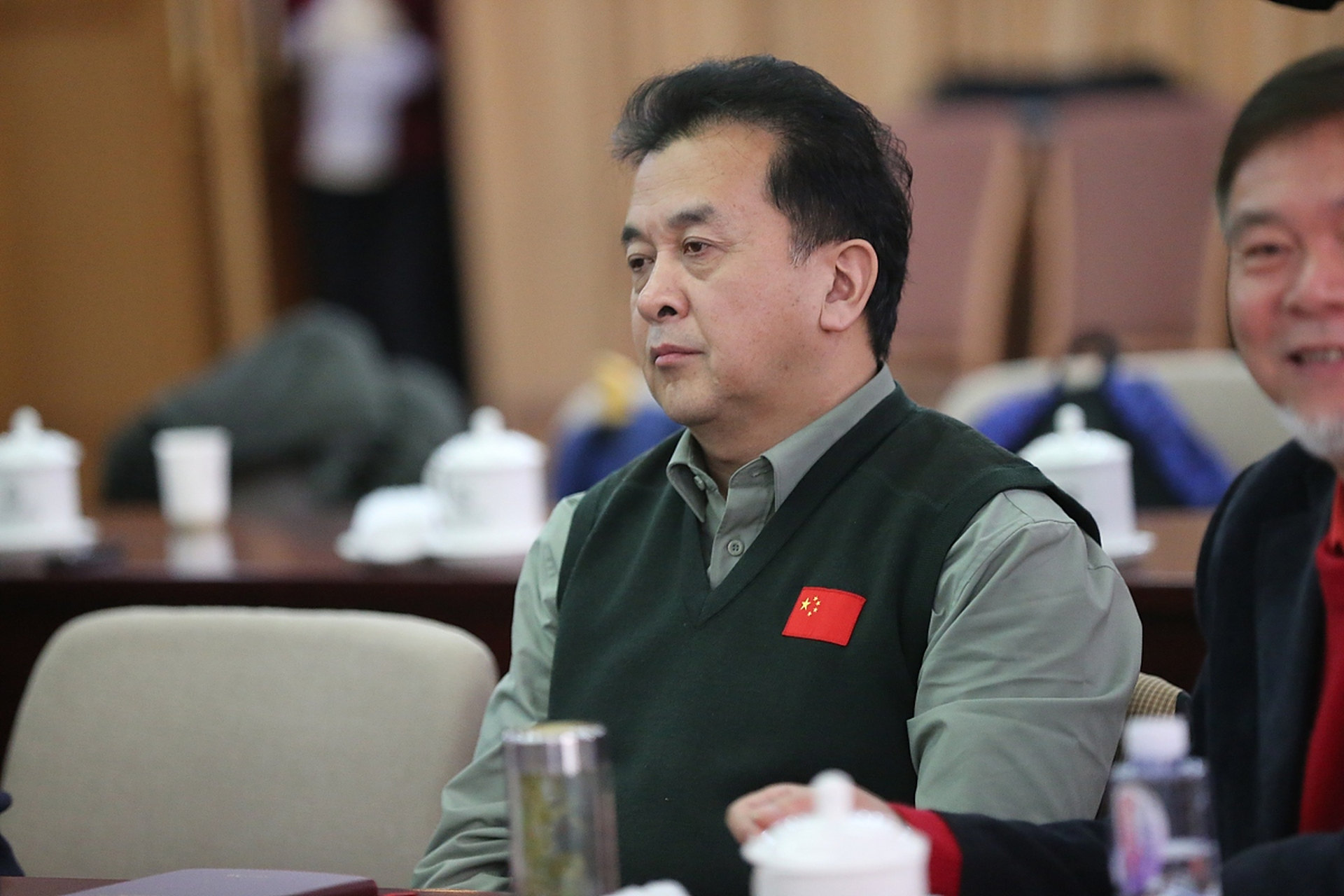 近日,恒大集团宣布赵长龙将接任董事长一职,引起了广泛关注.