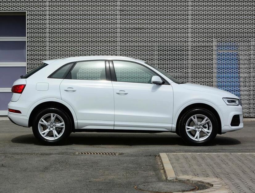 奥迪q3 2018款 30周年年型 30 tisf时尚型 外观高清实拍鉴赏