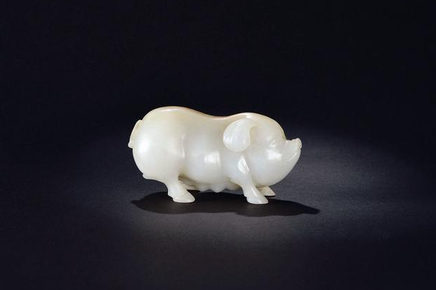 文物:图二唐代著名画家阎立本的作品,图四随葬玉器