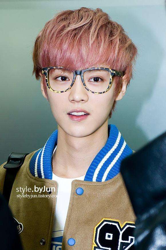 鹿晗原名到底叫什么, 真实姓名是刘壮实吗?