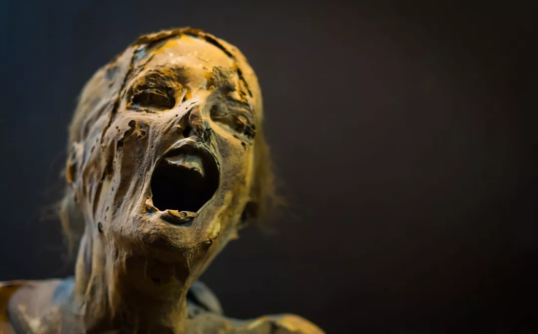 科学无法解释的灵异事件"鬼咬背"