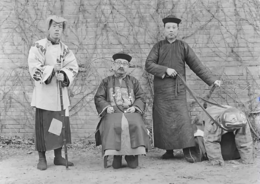 清朝灭亡上百年,却仍有守陵人,是谁在给他们发工资?