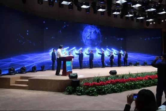 快链日报 | 中国第一区块链女企业家?ono美女老板徐可获福布斯盛赞!