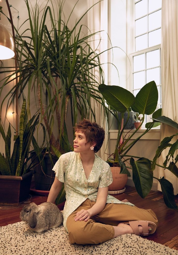 索菲·莉莉斯碎花系列大片来咯,少女感爆棚,时尚表现力太可