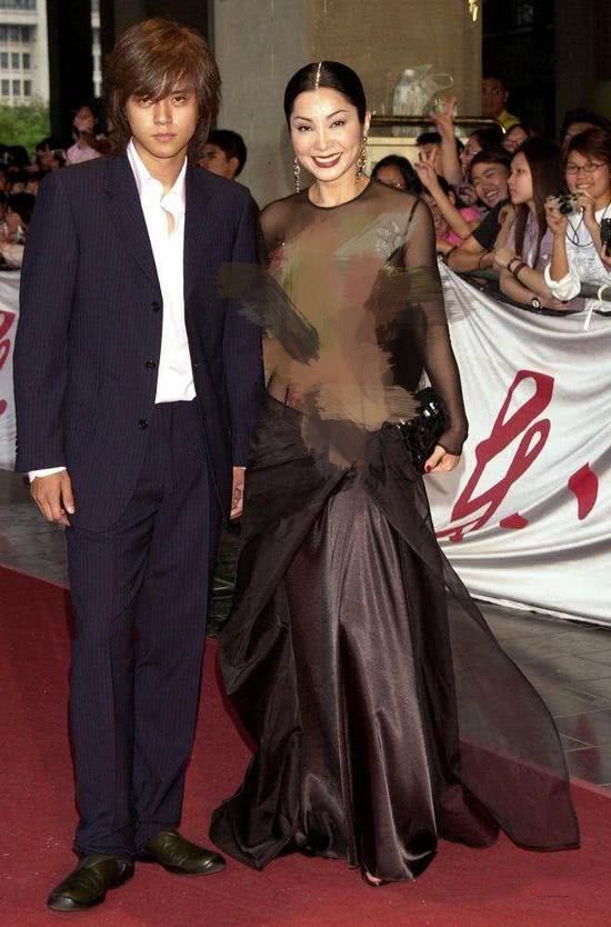 不心疼干儿子,罗志祥干妈陈美凤支持周扬青发声:敢讲没什么不好