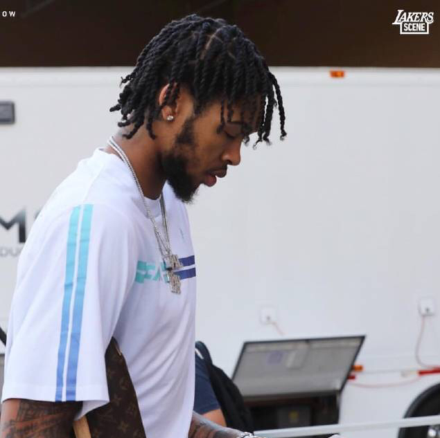 男模队造访金州!看湖人众生入场