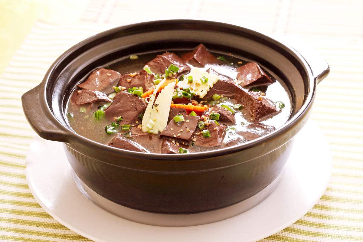 猪血怎么煮才不容易碎还特别嫩滑?这两个要点要知道