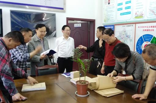 曾令鹏到市中区调研人民调解工作