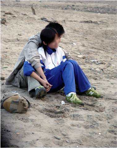 关于早恋那些事,大学生恋爱算早恋吗?你觉得算吗?