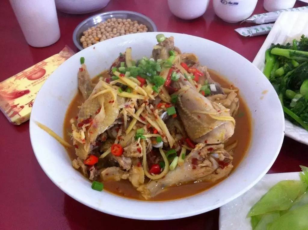 招牌特色菜,东安鸡,名字来源悠久