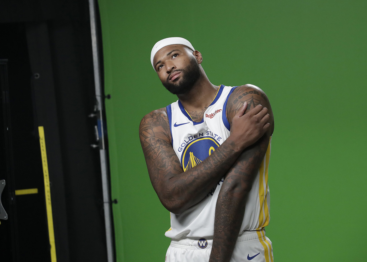 考辛斯:鹈鹕那事儿已经翻篇了 我只是很高兴能重返球场