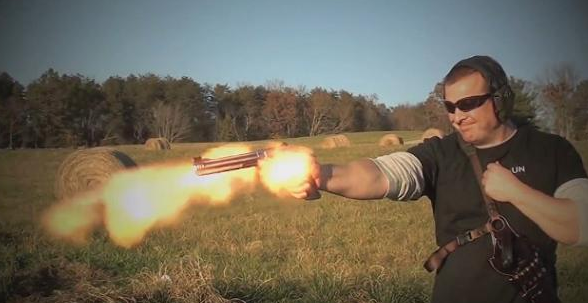 手枪威力排名,沙漠之鹰排名第4,第二被称为"掌中炮"