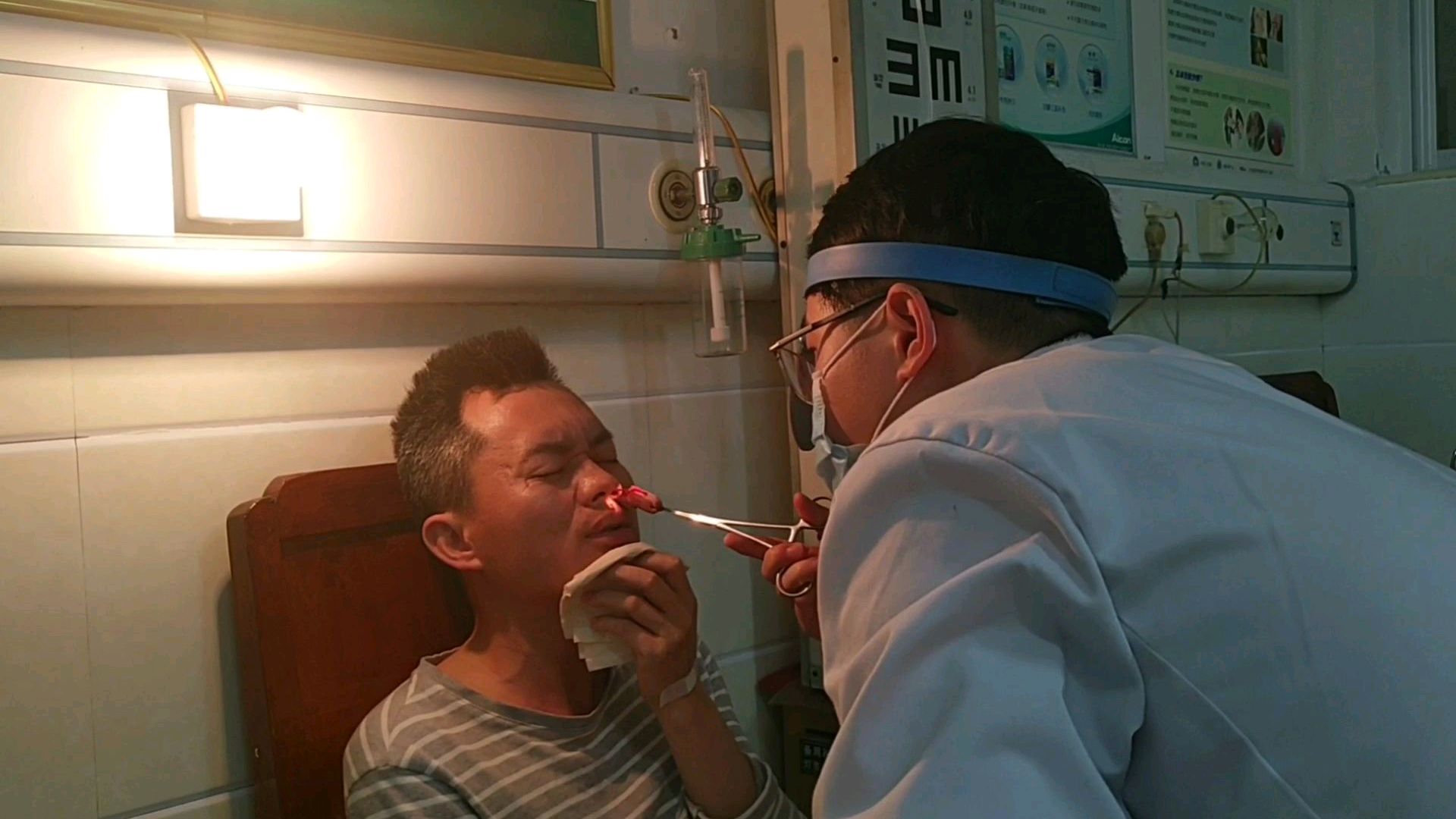 鼻窦炎鼻息肉,手术前后,雾化、取棉、清洗详细过程