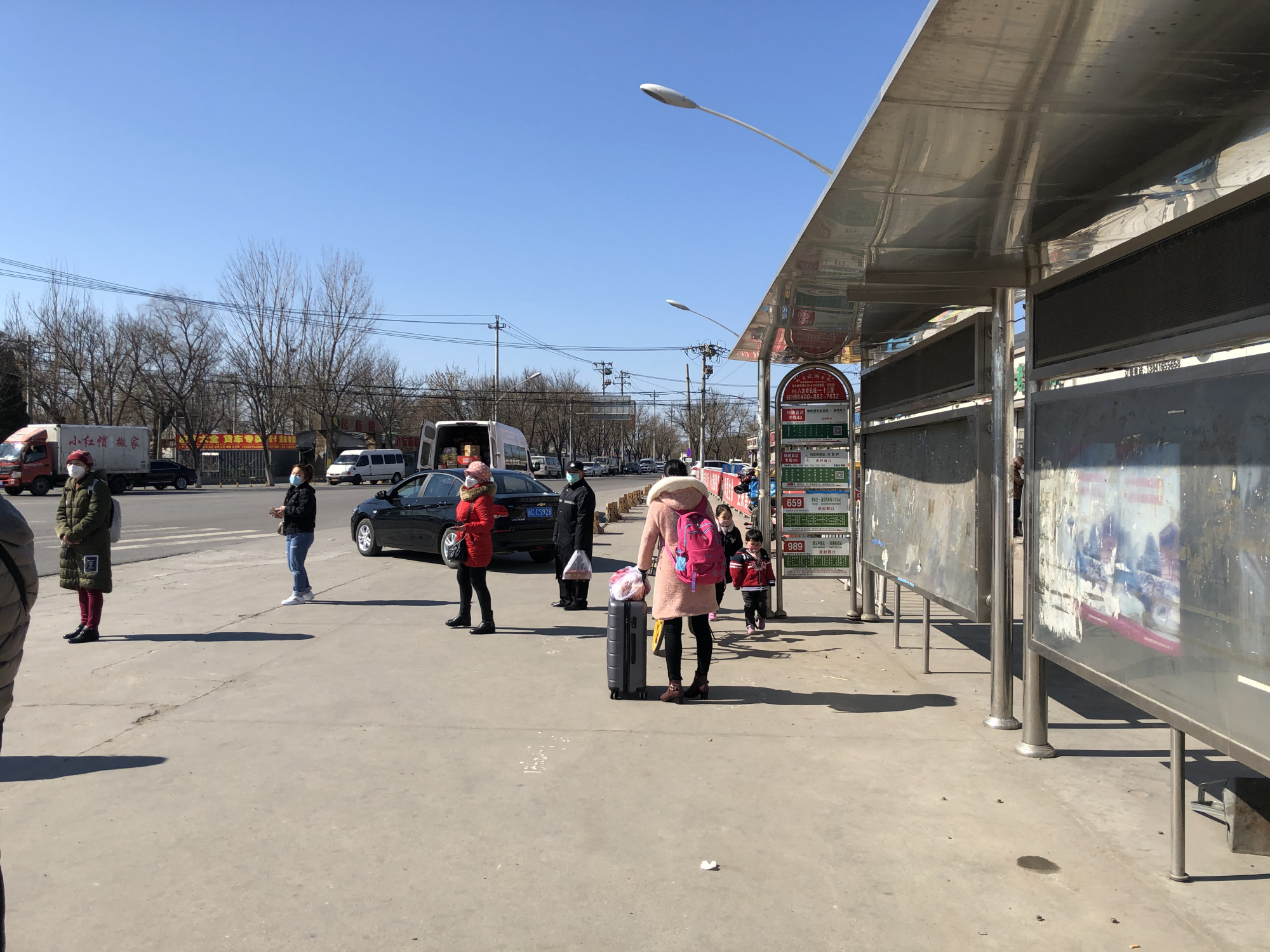 北京皮村返京者:在村口等着房东,在出租房等着复工