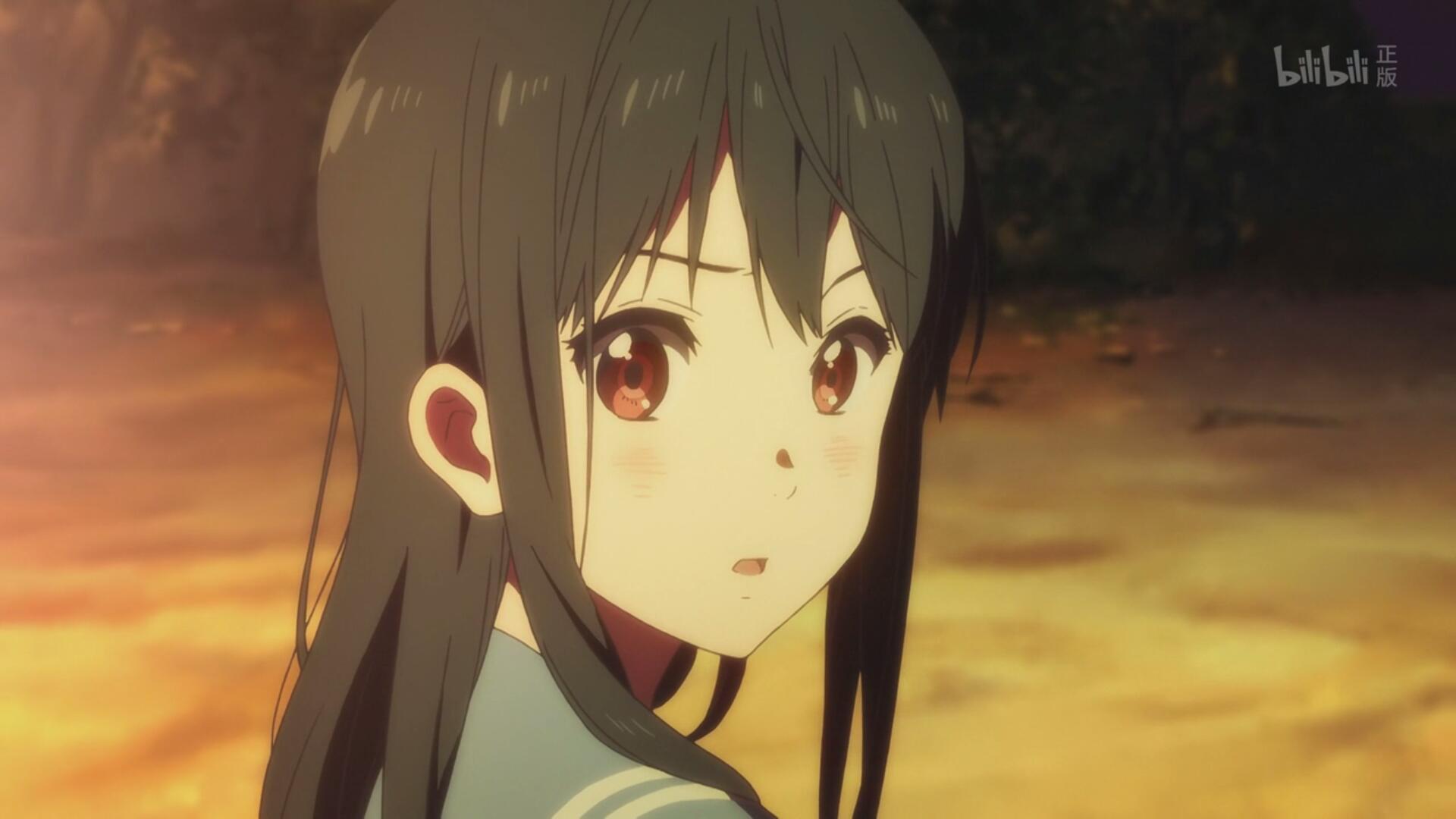 你们不要只想着秋山澪的蓝白碗!京阿尼的黑长直女神同样很迷人!