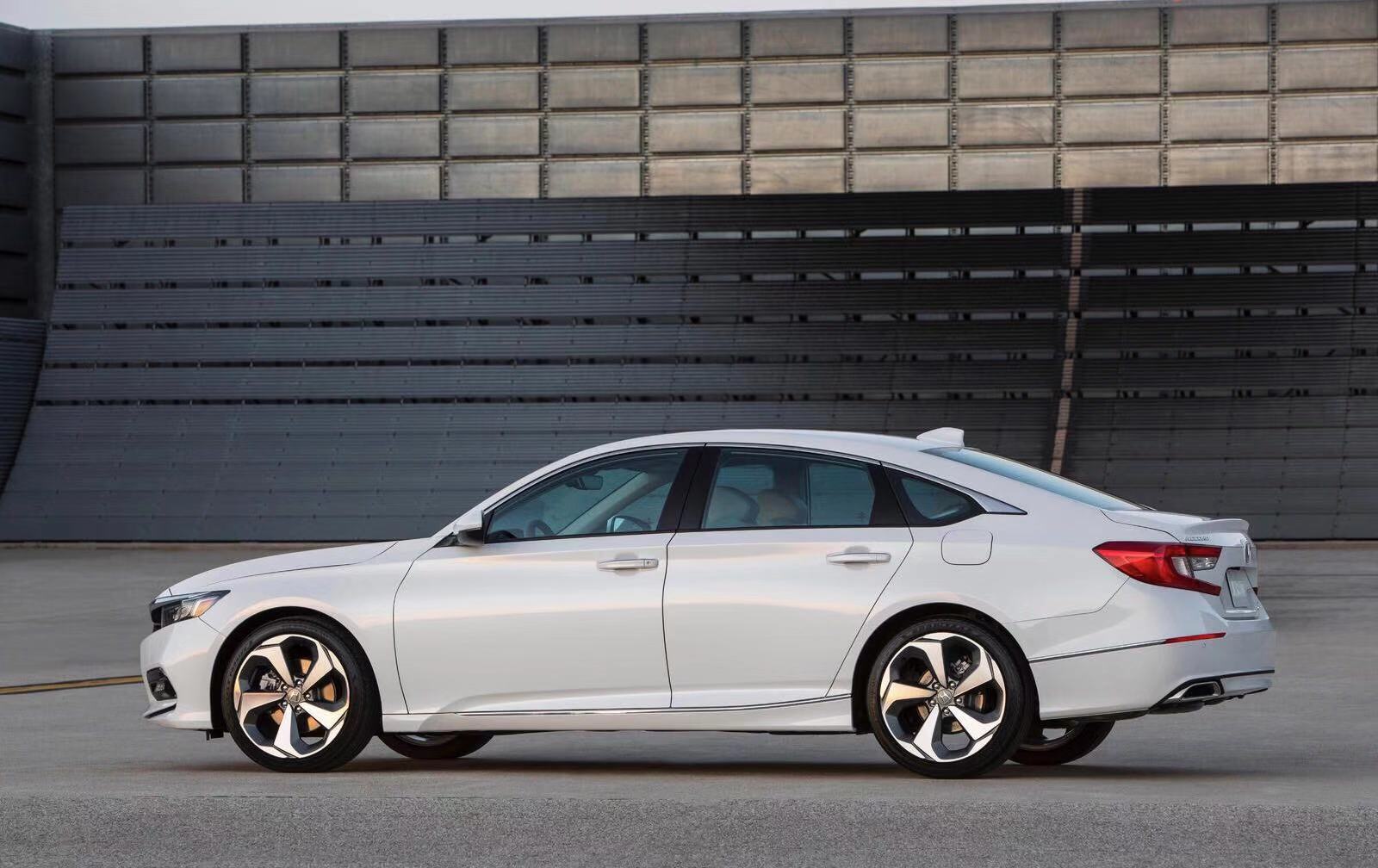 期待已久的十代雅阁,和你预想的一样吗?