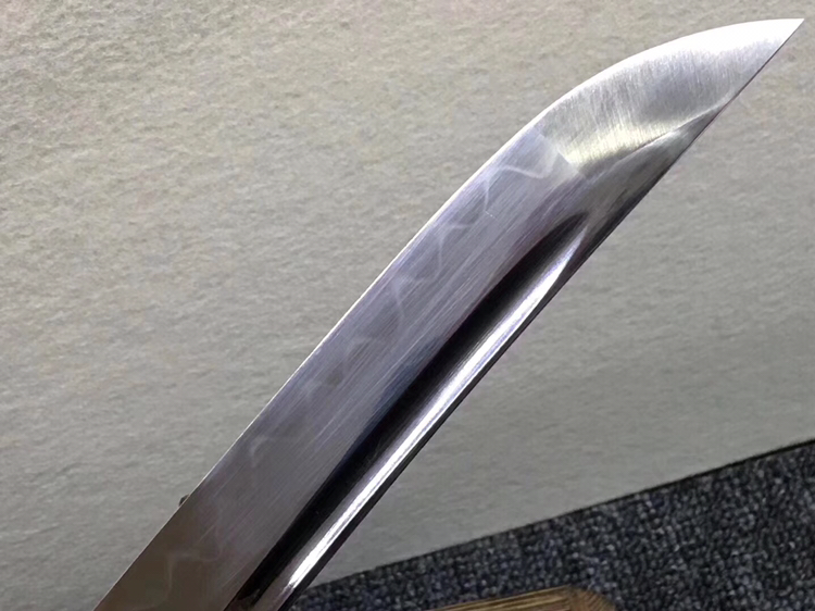 铜装乌木t10烧刃短刀:全长50cm,刃长31cm,刃宽3.2cm,厚0.75cm,重0.