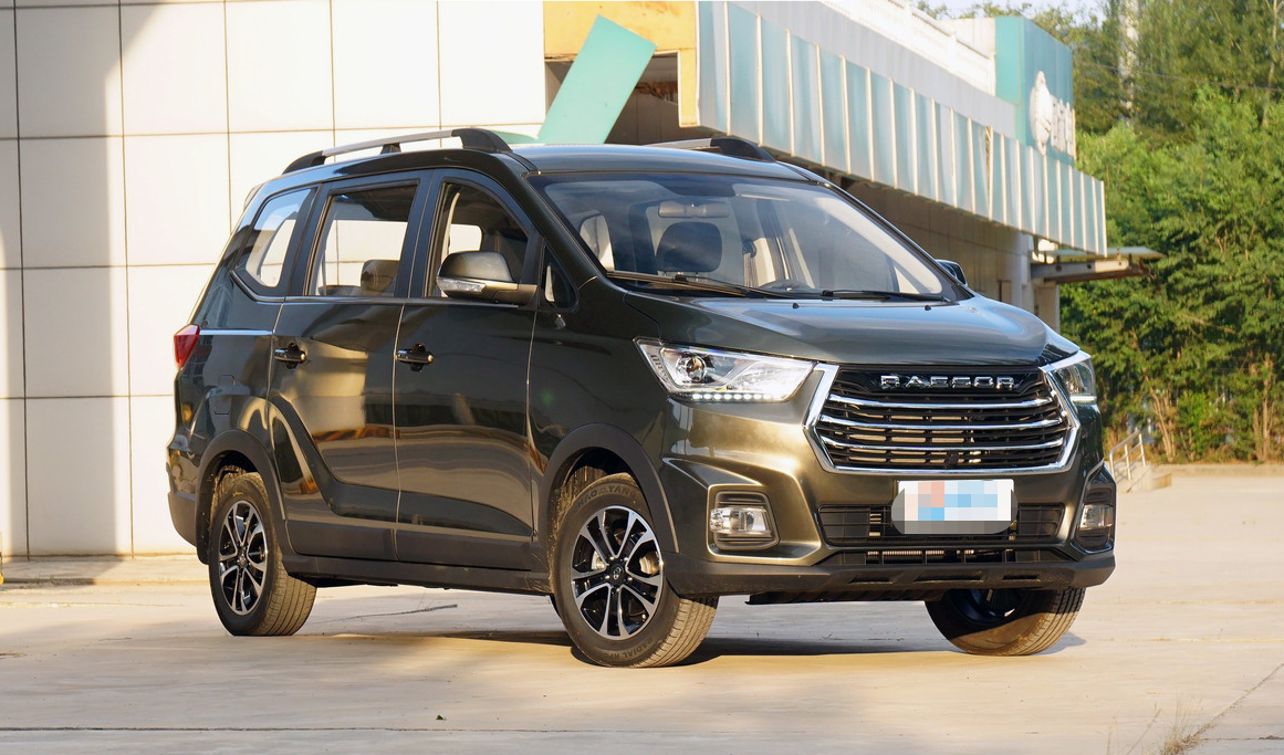 品鉴长安轻型车-睿行s50t,内饰大气,外观也很动感