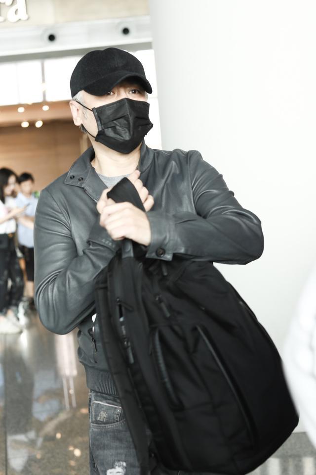 吴秀波消失一年后再度现身,变得"又胖又老"还非常油腻