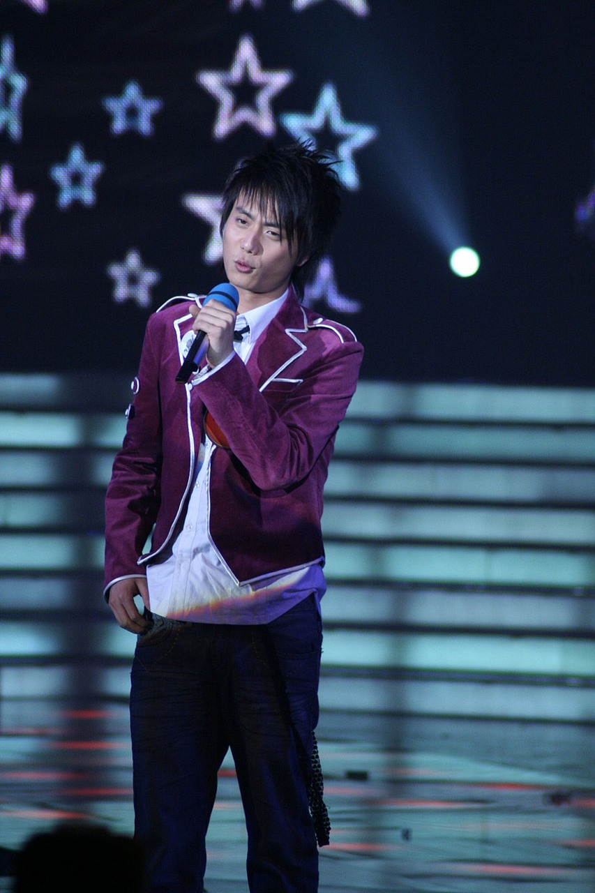 0713快男为啥还能翻红?