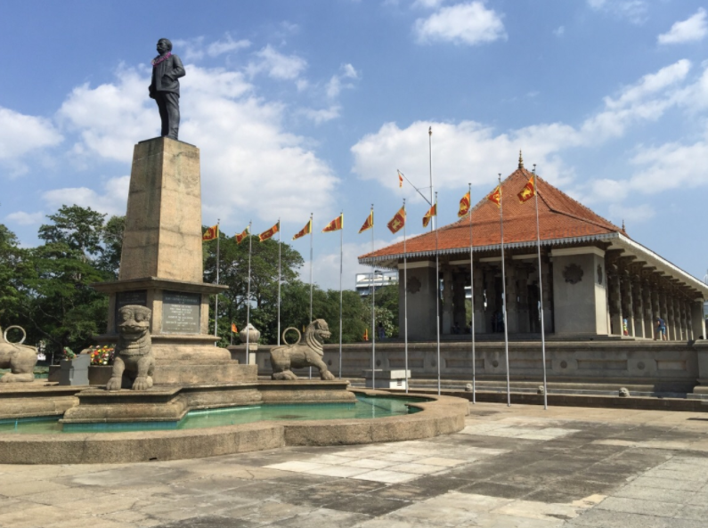 旅游:斯里兰卡科伦坡独立纪念厅旅游,整个建筑雄伟