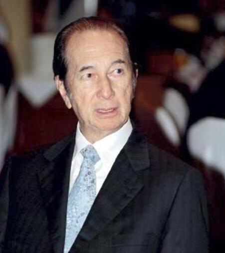 赌王何鸿燊仍在住院,女儿何超莲却被曝现身台湾为友人庆生